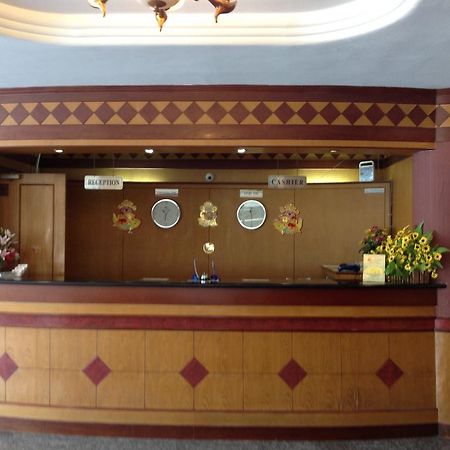 Lai Lai Mutiara Hotel Batam Екстериор снимка