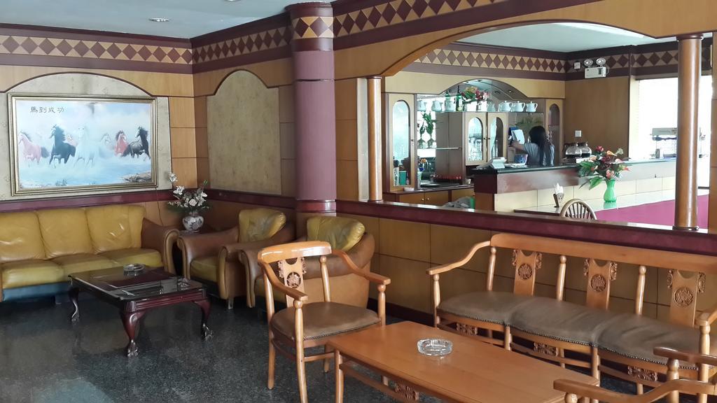 Lai Lai Mutiara Hotel Batam Екстериор снимка