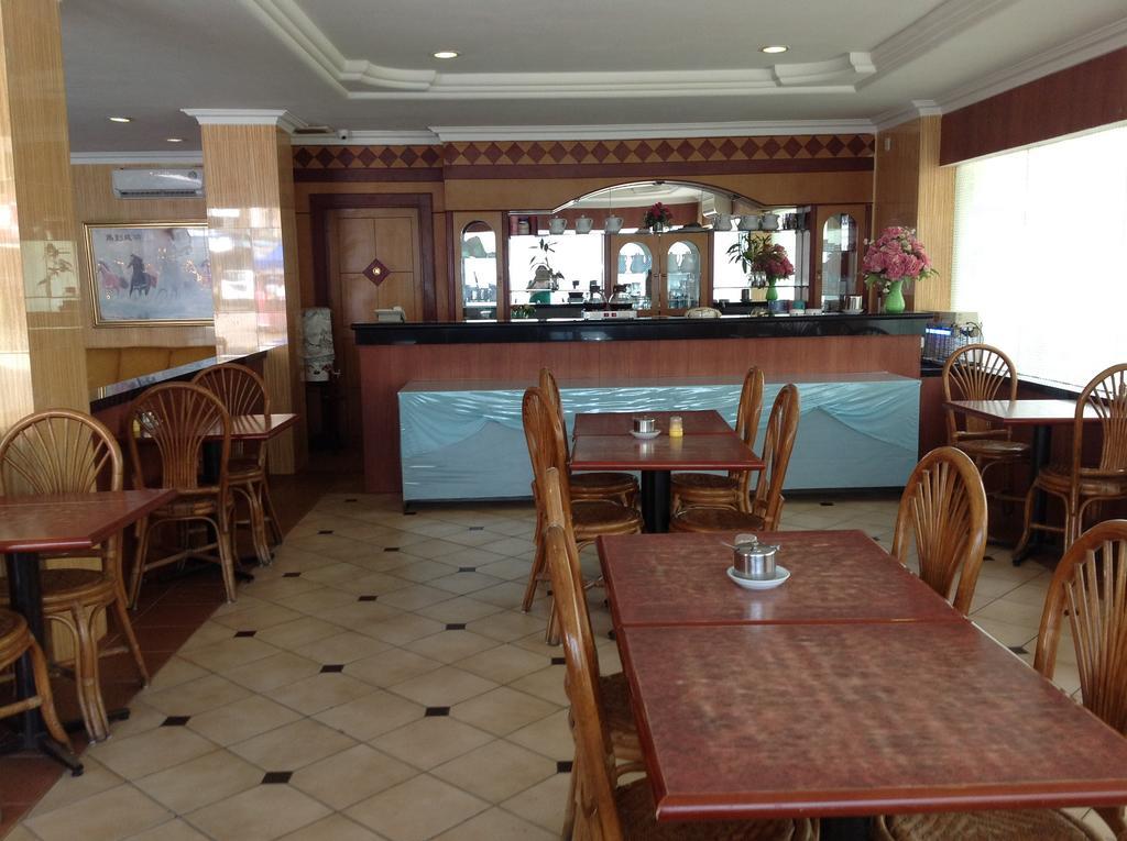 Lai Lai Mutiara Hotel Batam Екстериор снимка