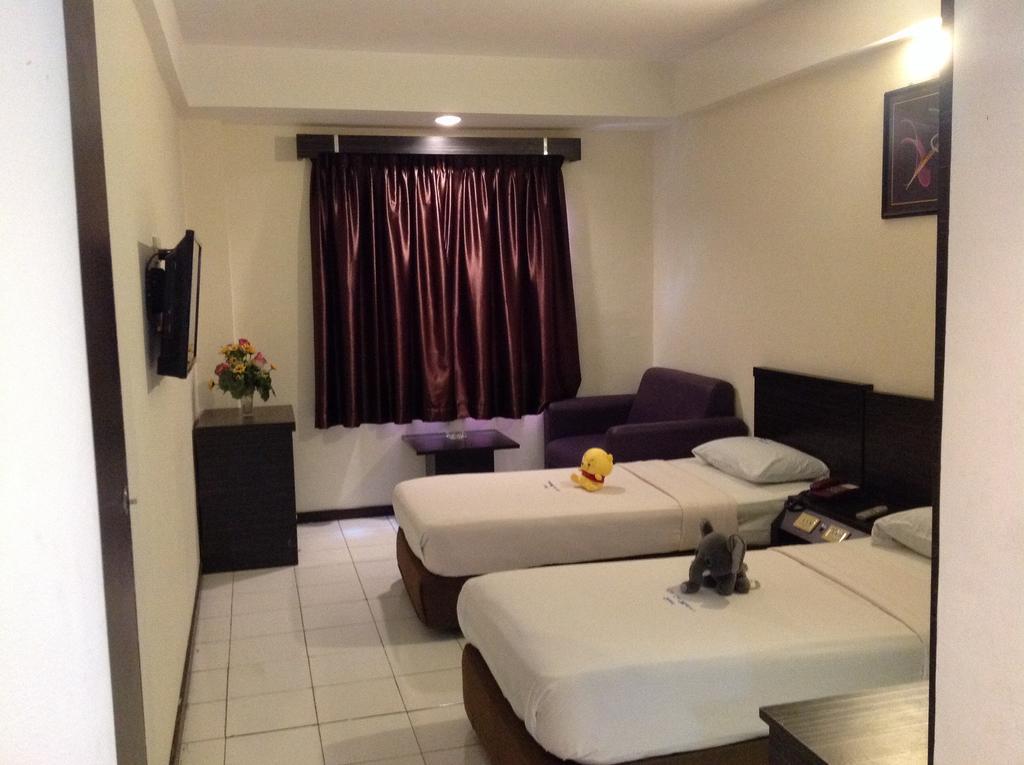 Lai Lai Mutiara Hotel Batam Екстериор снимка