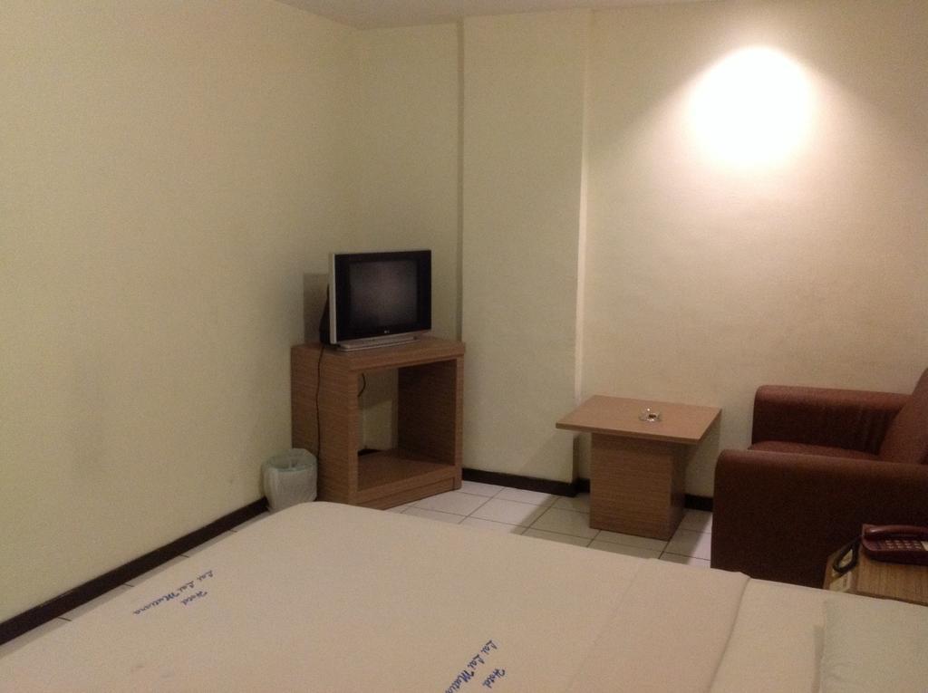 Lai Lai Mutiara Hotel Batam Екстериор снимка