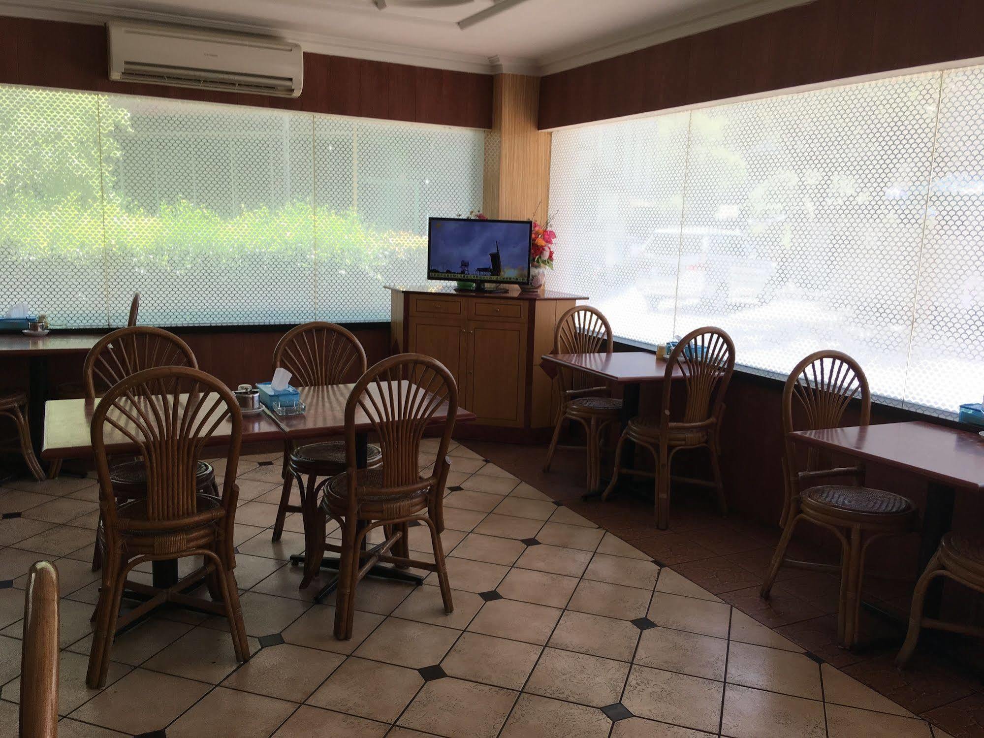 Lai Lai Mutiara Hotel Batam Екстериор снимка