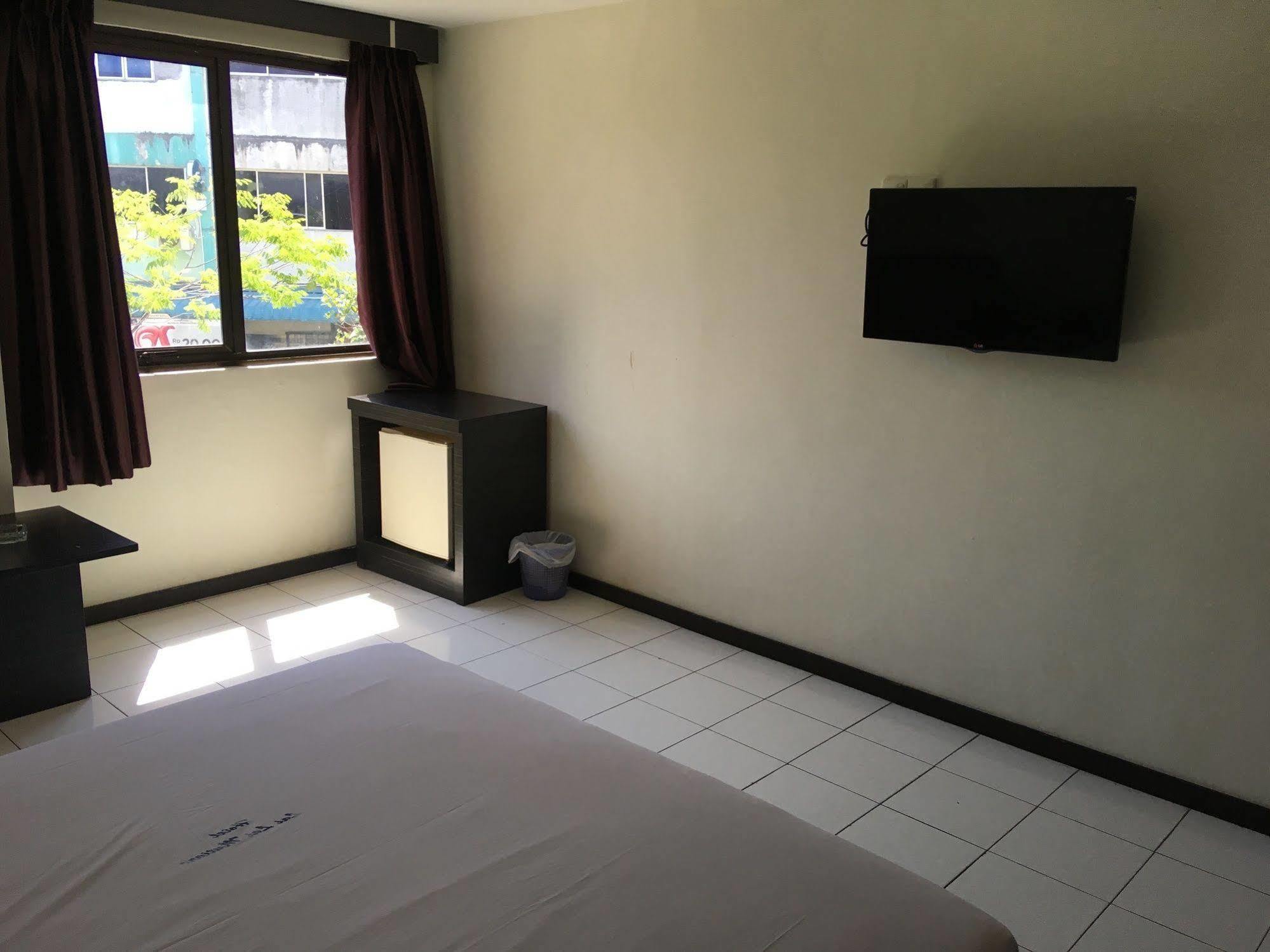 Lai Lai Mutiara Hotel Batam Екстериор снимка