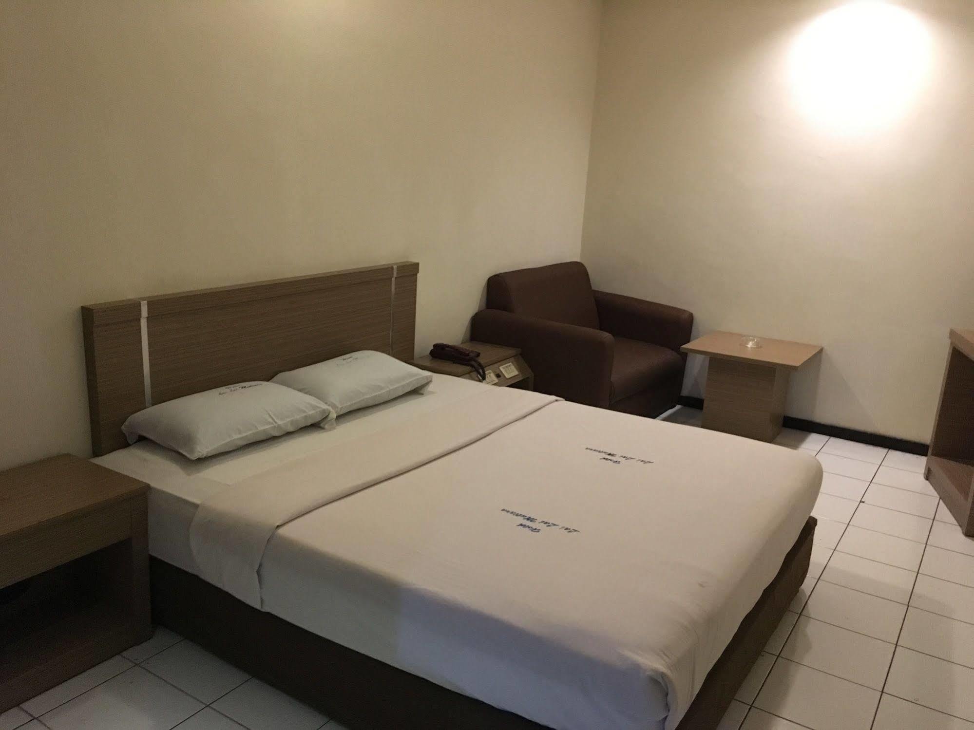 Lai Lai Mutiara Hotel Batam Екстериор снимка